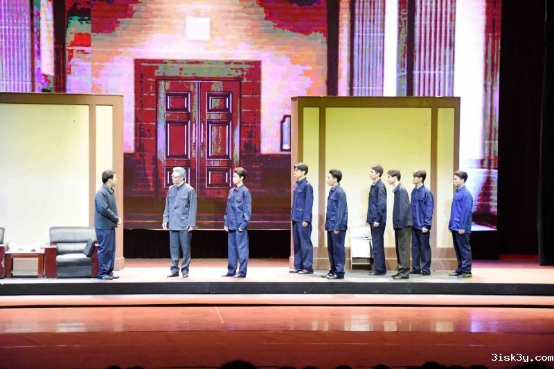 “共和国的脊梁——科学大师宣传工程”山东汇演话剧《国之英豪》在淄博首演 “共和国的脊梁——科学大师宣传工程”山东汇演话剧《国之英豪》在淄博首演